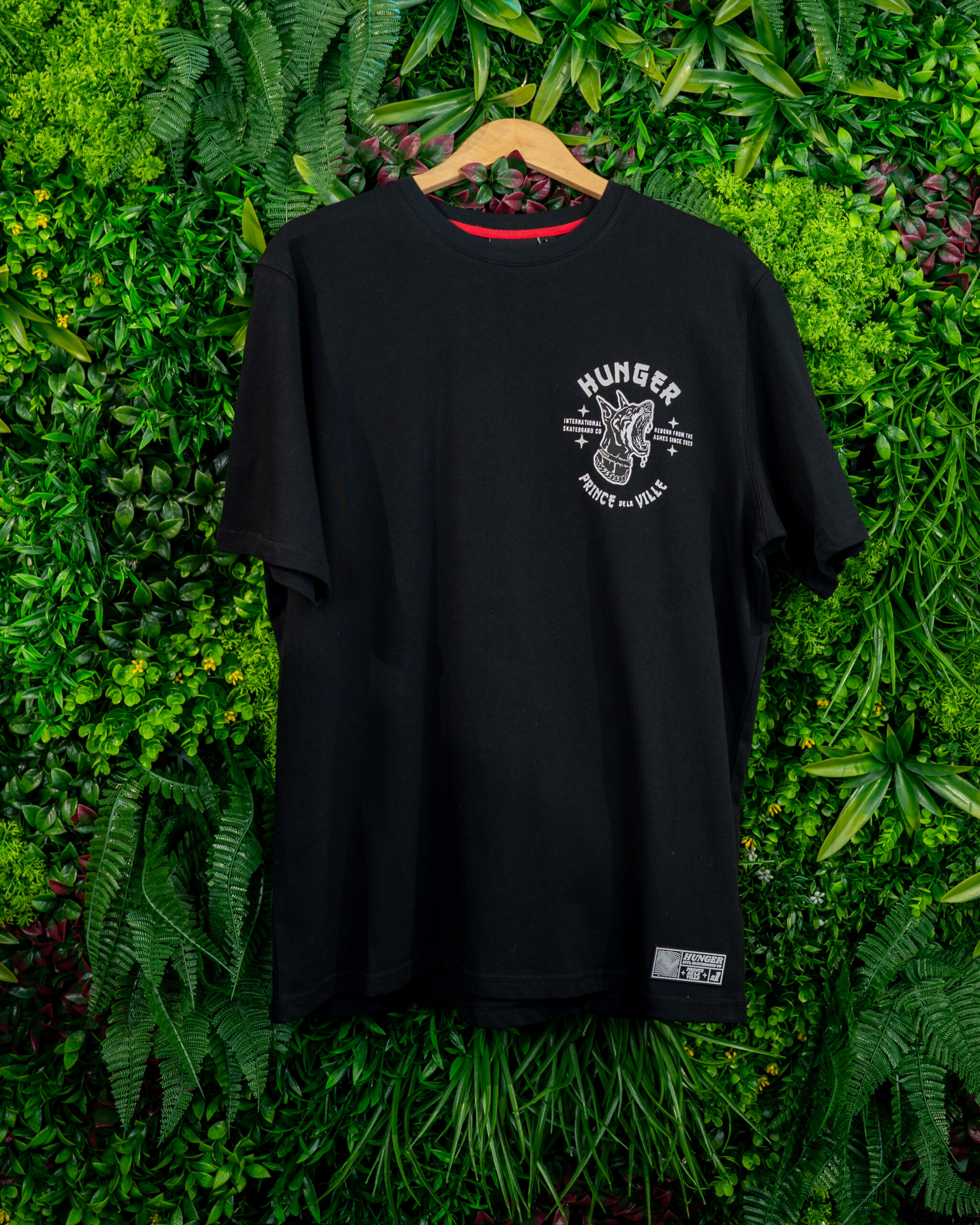 Hunger Tee Sasha Black