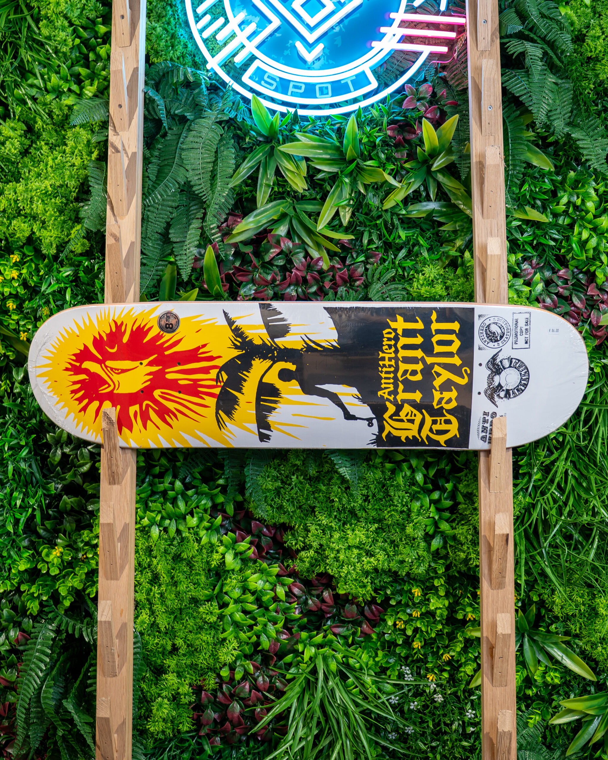 ANTIHERO DECK SELECTORS GRANT 8.38 X 32.25