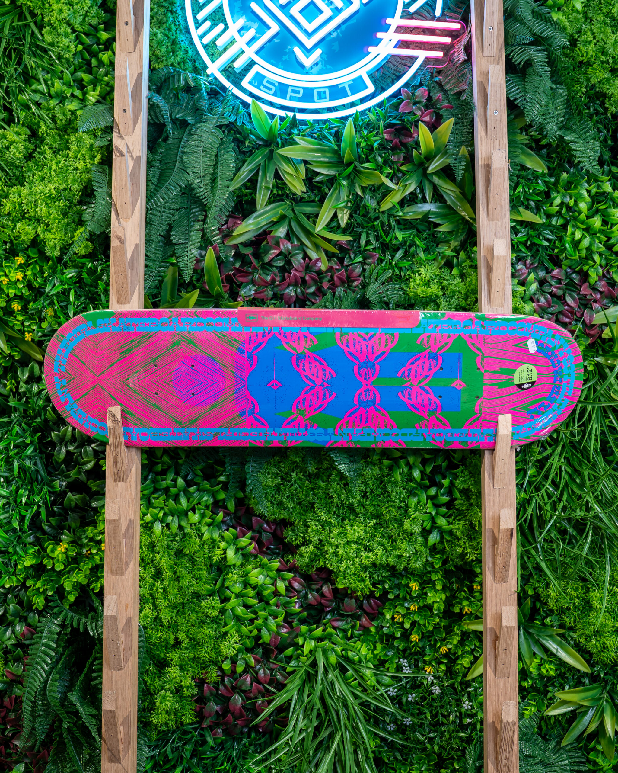 DECK Girl Pacheco Vibrations OG 8.125 x 31.625