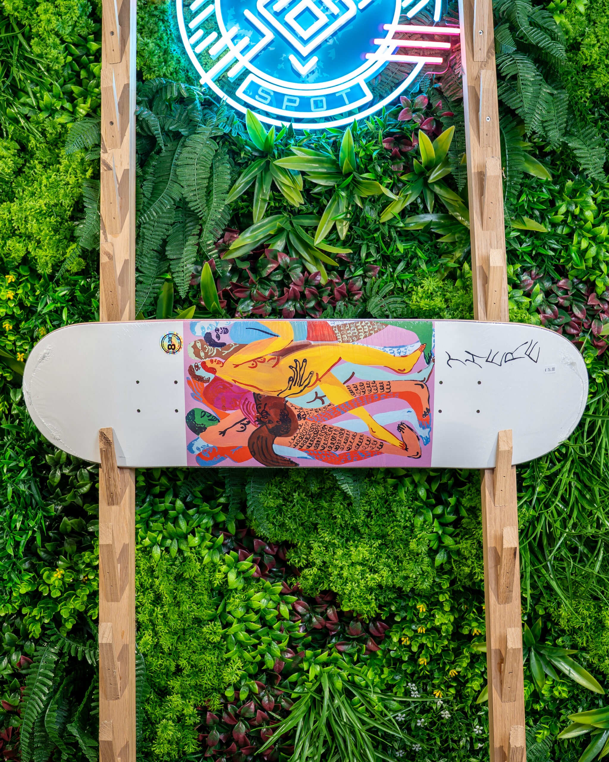 THERE DECK PARTY WHITE 8.38 X 32.25