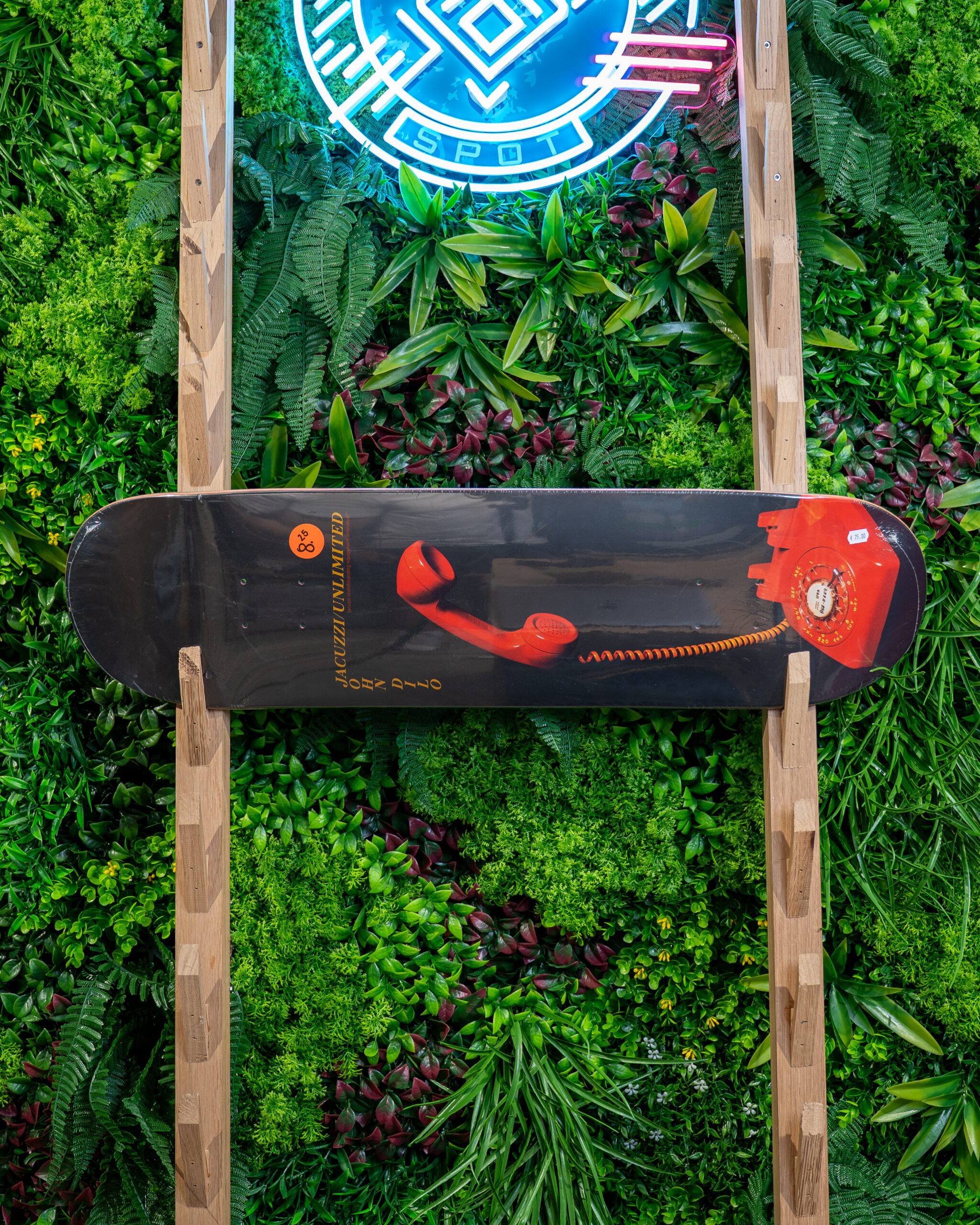 JACUZZI DECK JOHN DILO ON HOLD - EX7 8.25 X 32