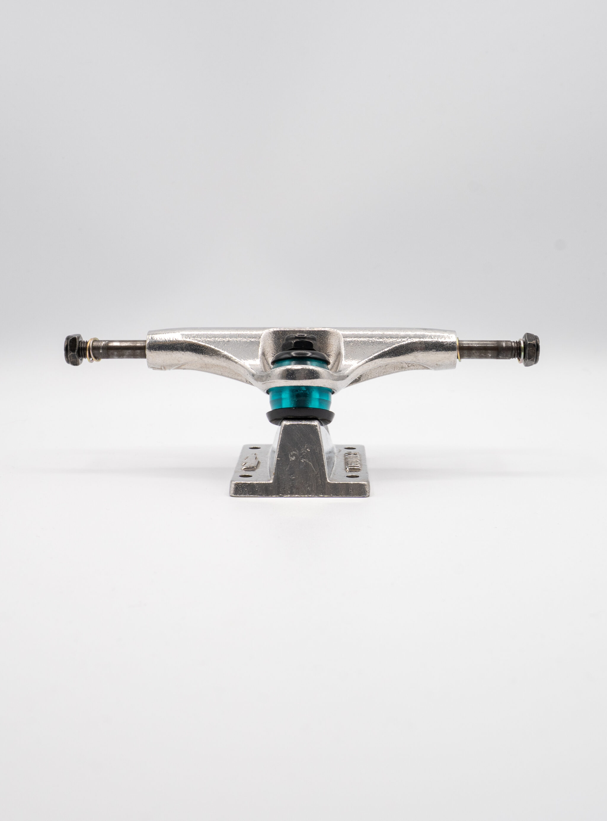 THUNDER TRUCK POLISHED INVERTED 147