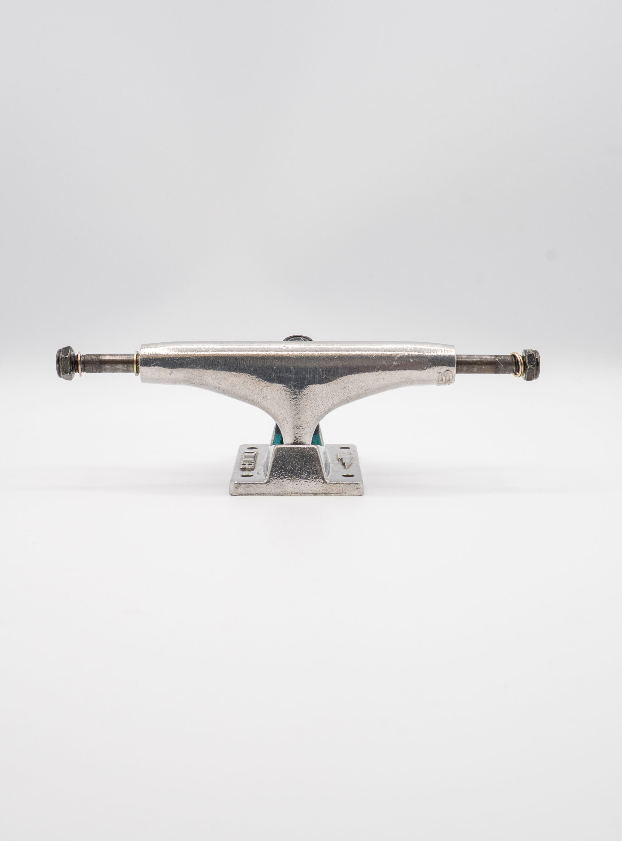 THUNDER TRUCK POLISHED INVERTED 147